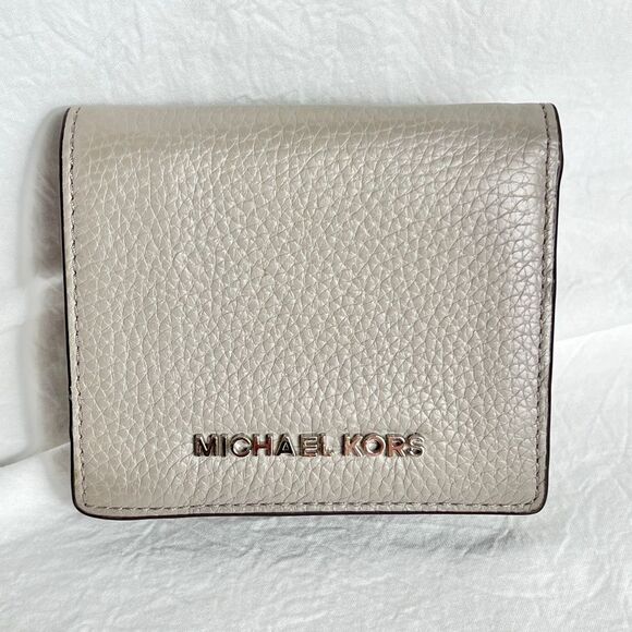 Michael Kors Pebbled Leather Wallet Jet Set Medium Gray NWOT MSRP $148 - Picture 1 of 11